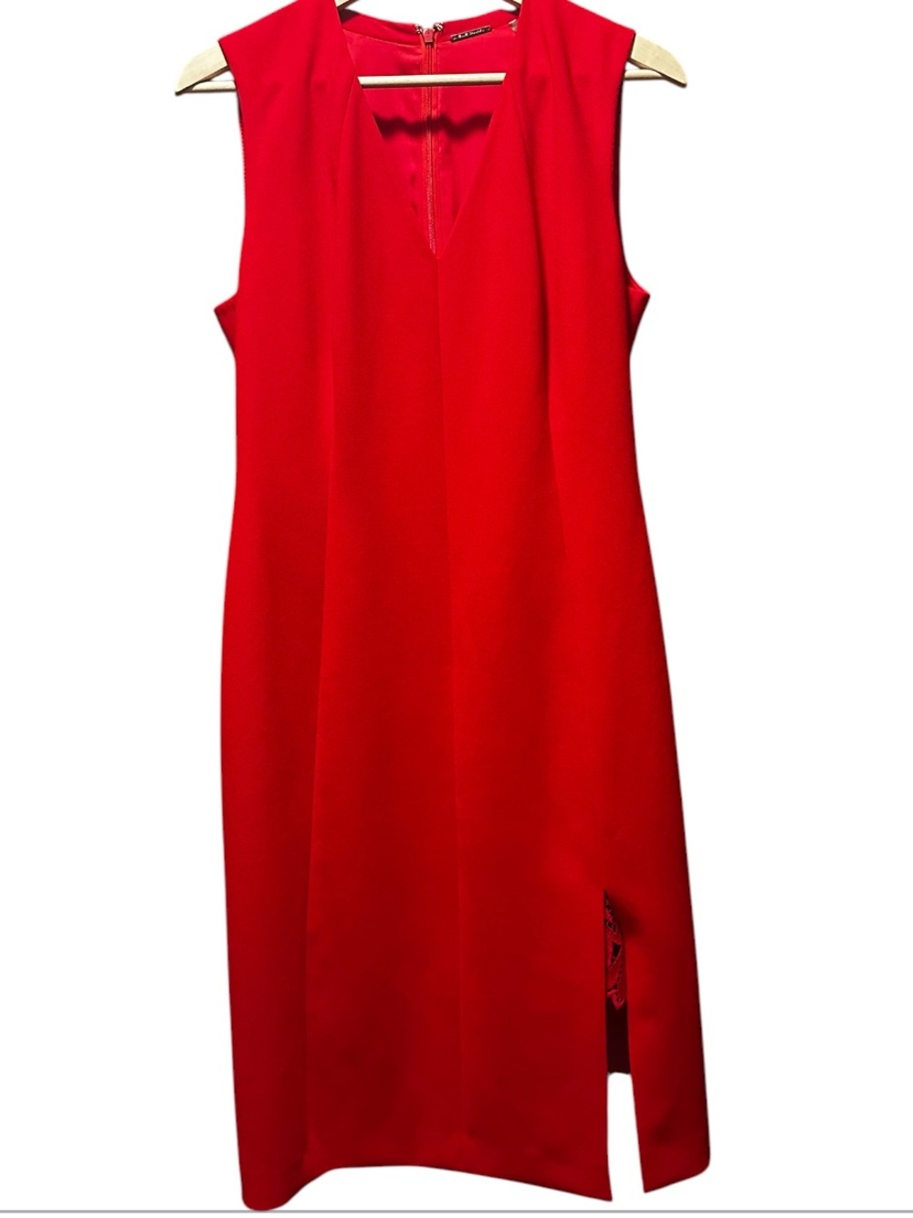 Elie Tahari Bright Red Sleeveless V-Neck Midi Dress